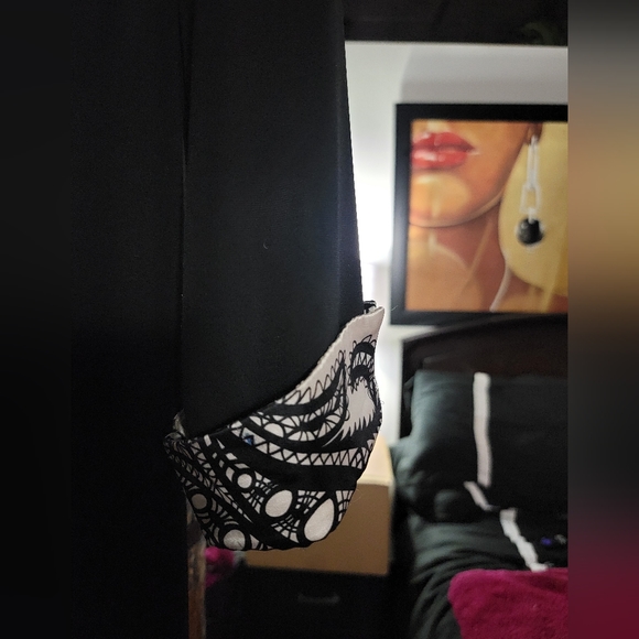 Cache Black Dress with pastel print collar n bust area above the knee w/a belt - Picture 3 of 5